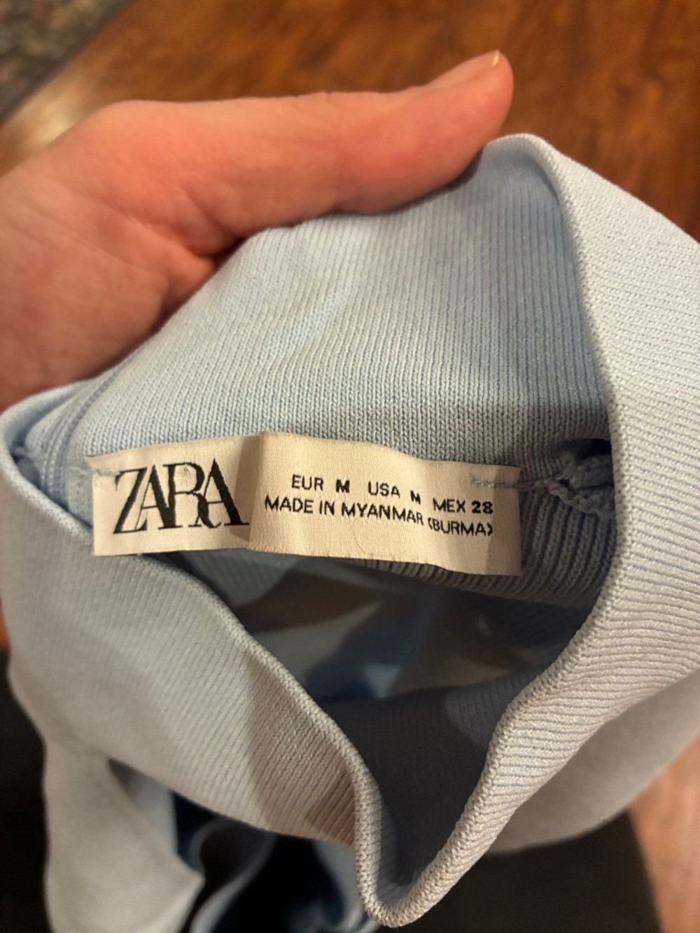 Zara Light Blue Cutout Shell Tank - Picture 3 of 3